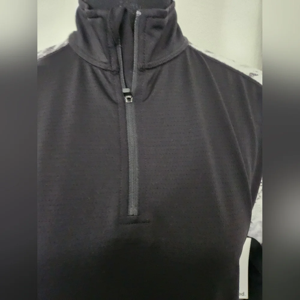 NWT SPORTS ILLUSTRATED BOYS RAGLAN 1/4 ZIP TOP